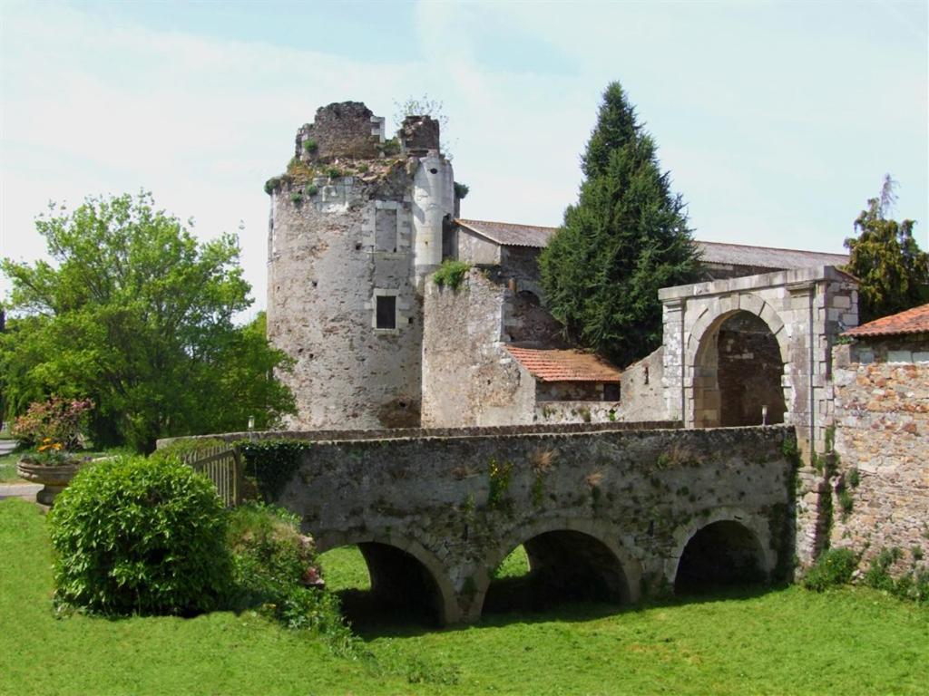 Chateau De La Galissonniere Le Pallet Exteriér fotografie